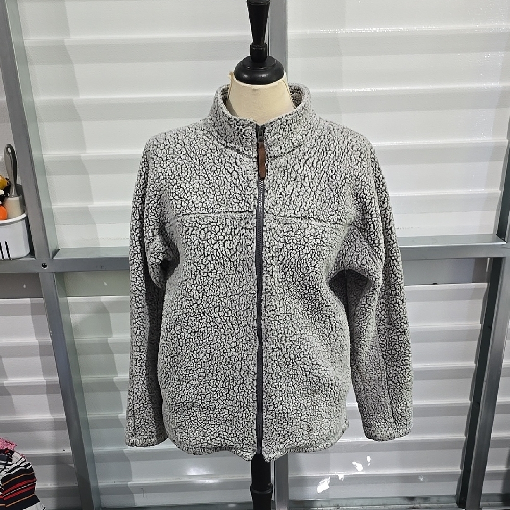 Cozy Gray Teddy Jacket with‎ Stand-Up Collar and Full-Length Zipper